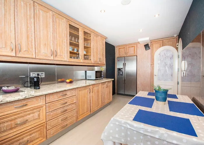 Sunbeach Sol Y Playa * 丰希罗拉